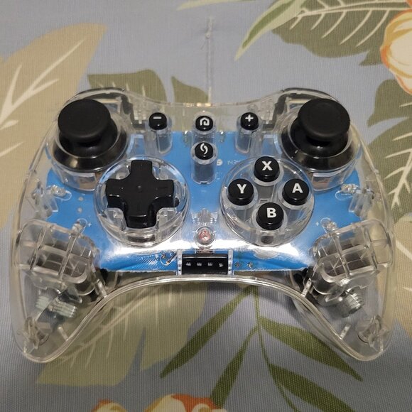 Nintendo Wii U AfterGlow PDP Pro Controller Clear Wireless- Rechargable - Picture 2 of 8